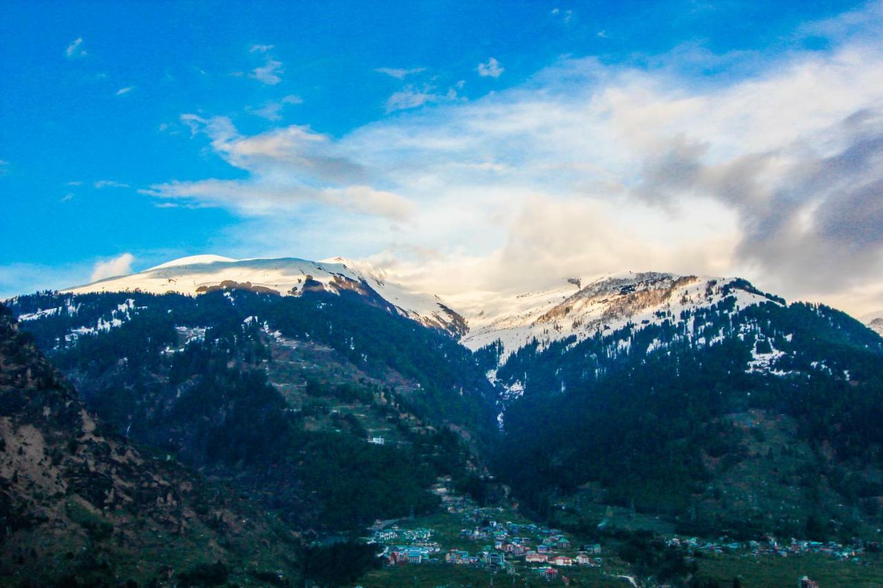 Отель Highq Manali Экстерьер фото