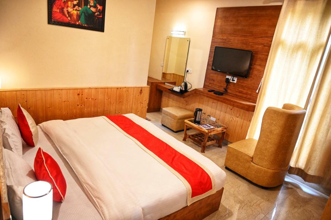 Отель Highq Manali Экстерьер фото