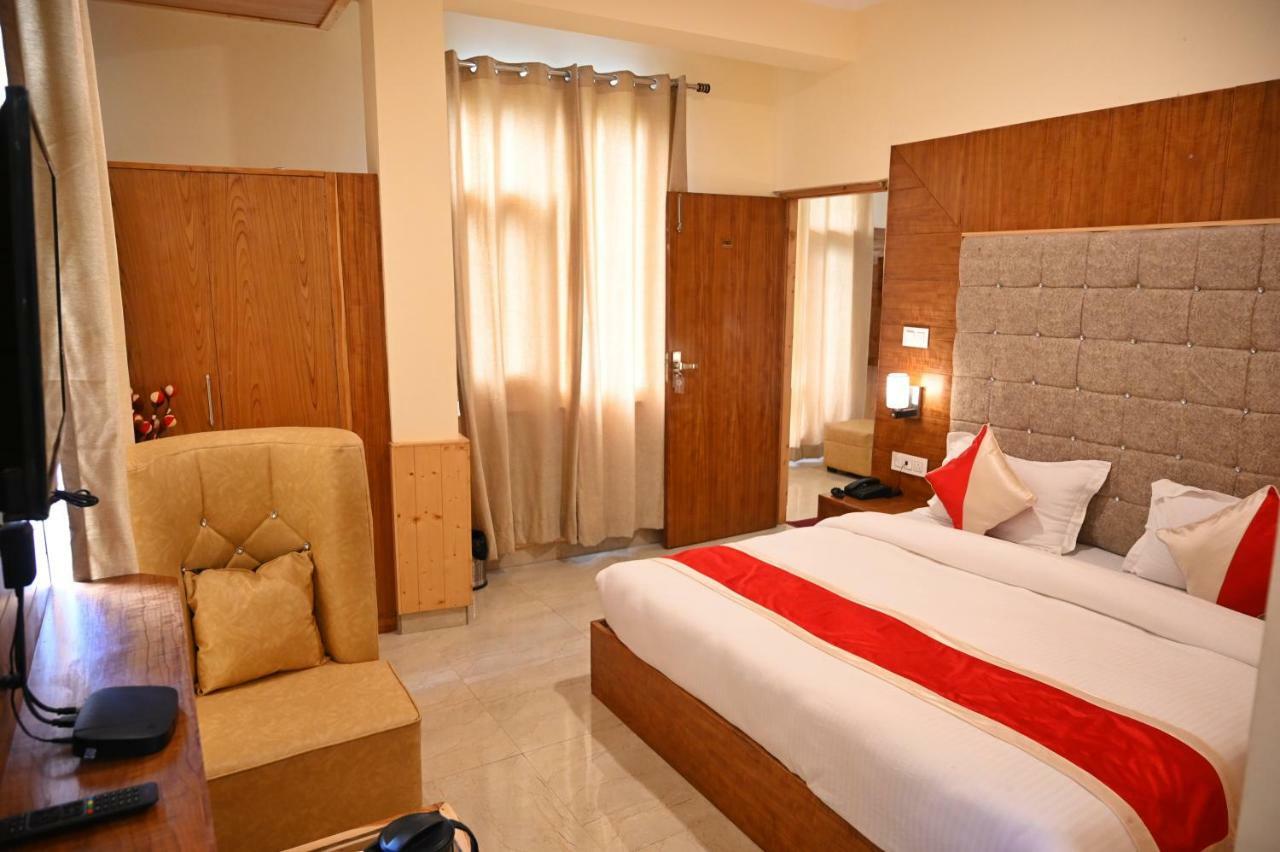 Отель Highq Manali Экстерьер фото