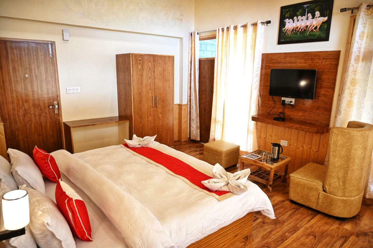 Отель Highq Manali Экстерьер фото